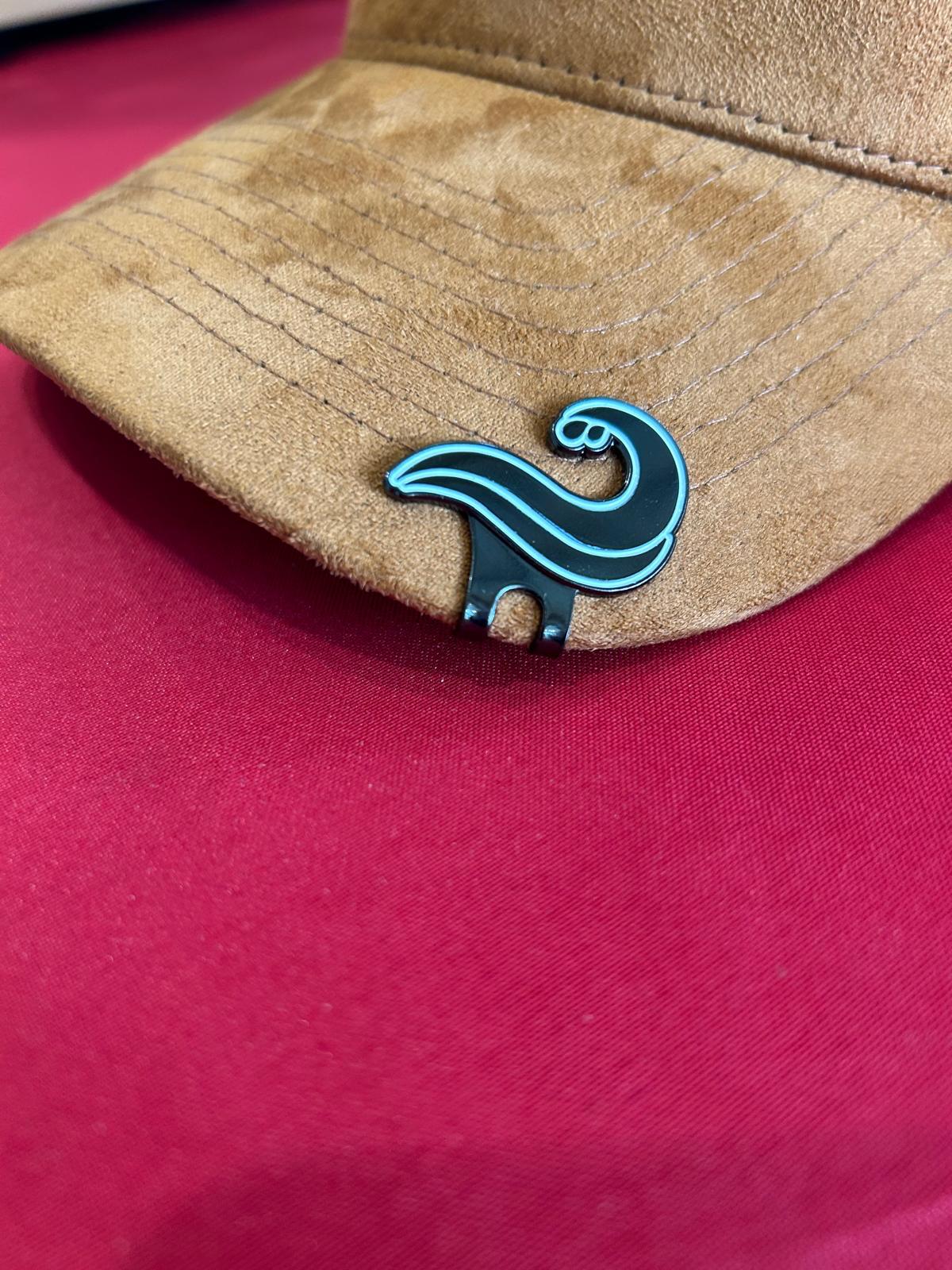 F - LA OLA 🌊 HAT CLIP